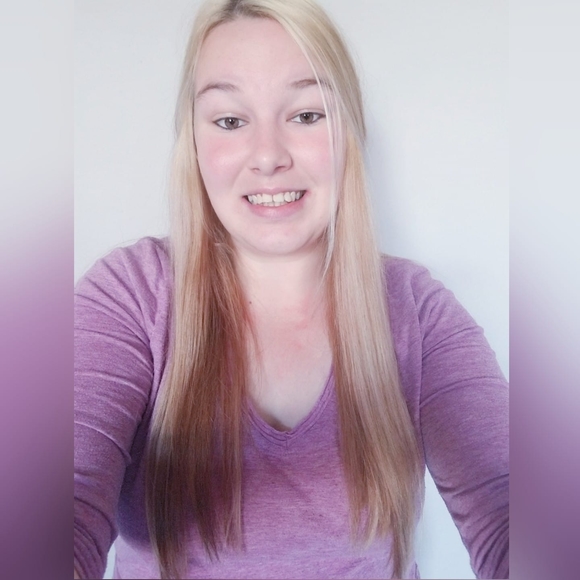 Meet your Posher, Kassandra - Picture 1 of 1